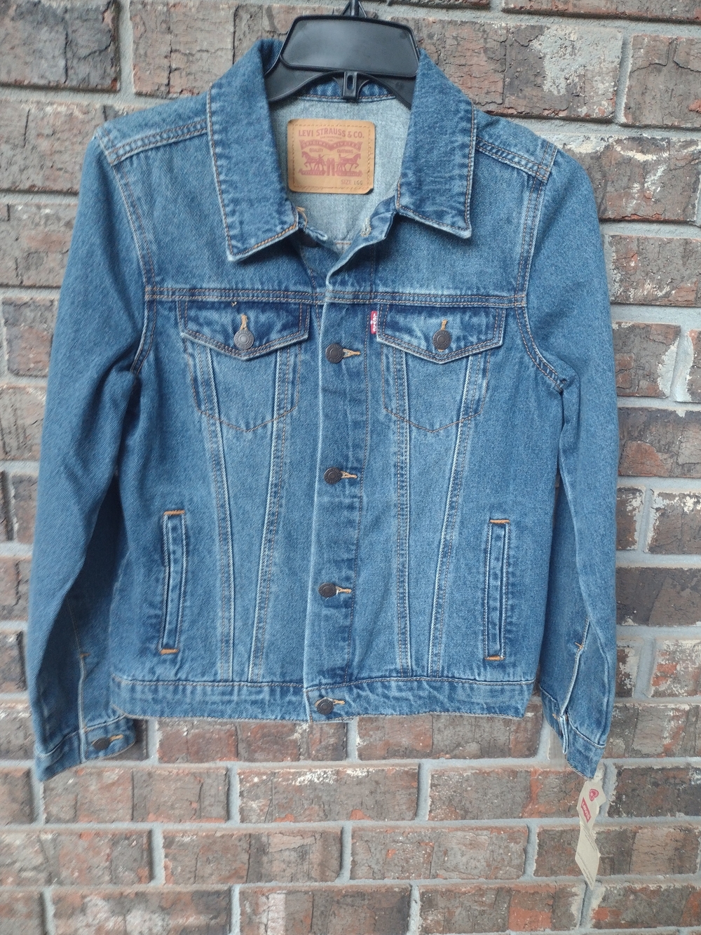 NWT Levi's Type III Blue Denim Trucker Jacket Boys Large (12-13 Yrs)Pockets Logo